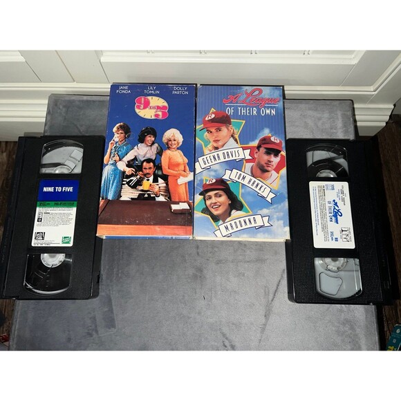Retro VHS tape collection, Tom Hanks, Richard Simmons bundle - Picture 3 of 5